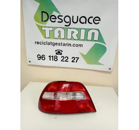 VOLVO S40  AZUL MARINO 2004...